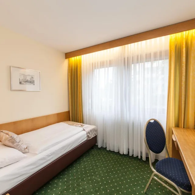 غرفة اقتصادية مفردة، Hotel Strohgaeu 3/10