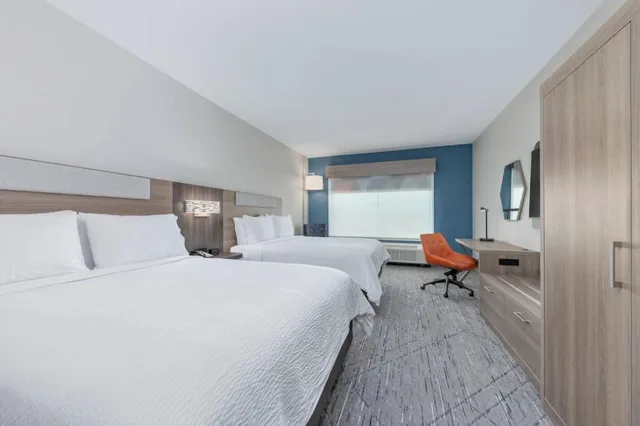Suite, 2 Double Beds, Extra Floor Space, Accessible، Holiday Inn Express Suites Beeville 1/10