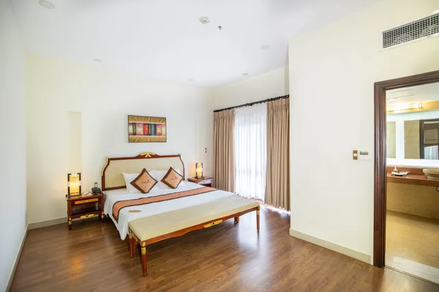 جناح جونيور بسرير كينج، Diamond Bay Resort & Spa 1/10