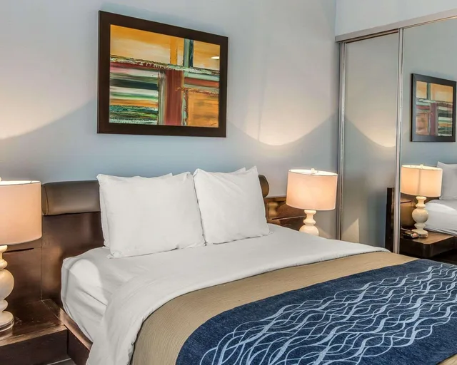 Upgrade, Queen Bed، Comfort Inn & Suites Levittown PR 3/4