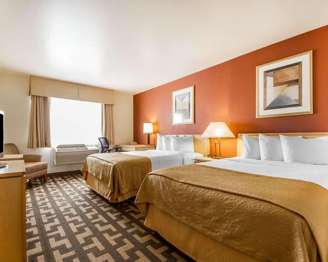 Upgrade, 2 Double Beds, Quality Inn Petaluma - Sonoma 2/3