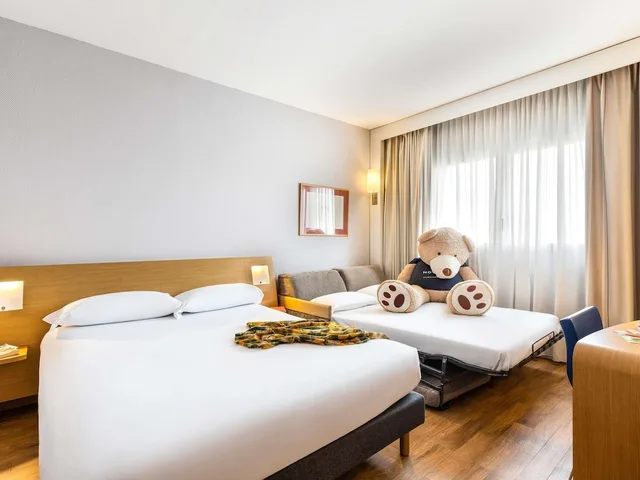 غرفة قياسية بسرير كينج، NOVOTEL CASERTA SUD 6/10