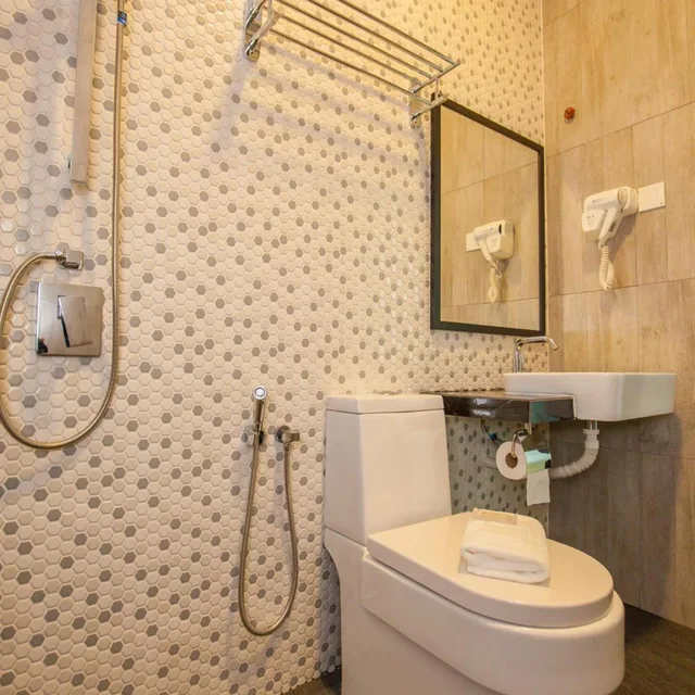 غرفة عائلية ثلاثية، Bzz Hotel 8/10
