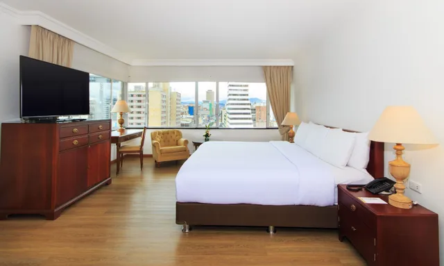 Master, King Bed, Tequendama Bogota 2/6