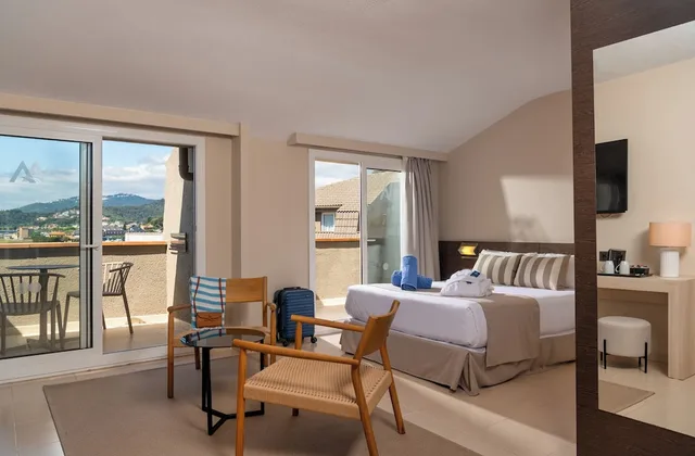 Premium, Studio, Suite, Queen Bed, Pool View, AQUA Hotel The Breeze - All Inclusive - Adults Only 2/9