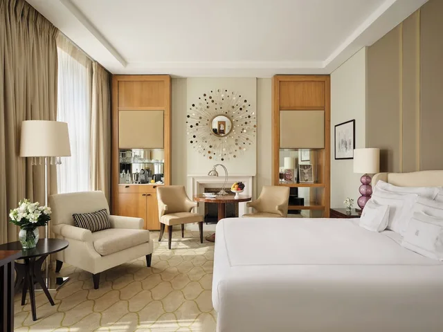 غرفة تنفيذية بسرير كينج، Corinthia Hotel London 2/4