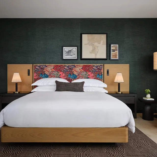 غرفة بريميوم بسرير كينج بحوض استحمام، Kimpton Santo, an IHG Hotel 3/10