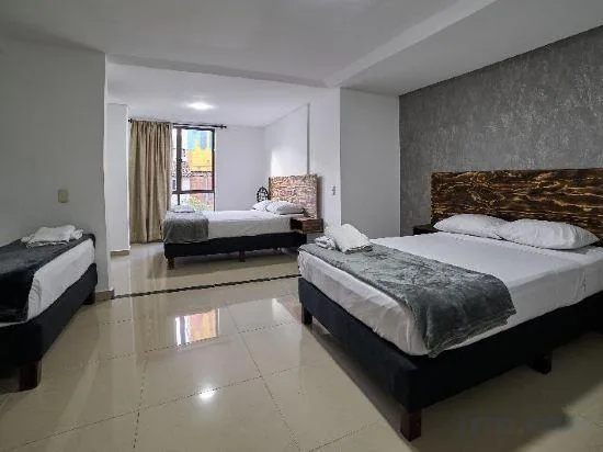 غرفة عائلية ثلاثية، Farum Hotel 1/1