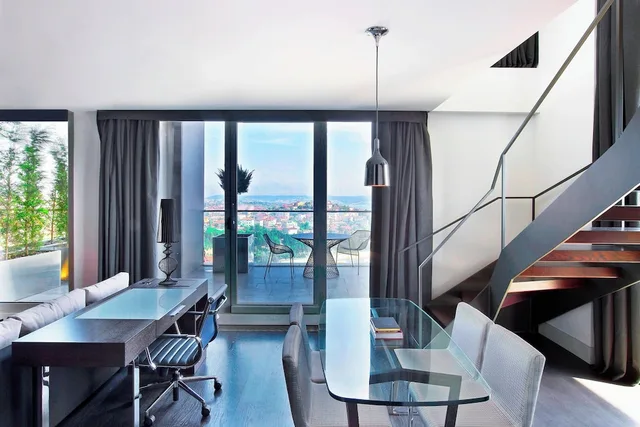 جناح كلوب بسرير كينج، Le Meridien Istanbul Etiler 3/6