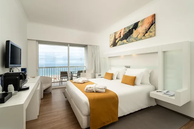 غرفة ديلوكس بسرير كوين بإطلالة على البحر بشرفة، Jupiter Algarve Hotel 2/7