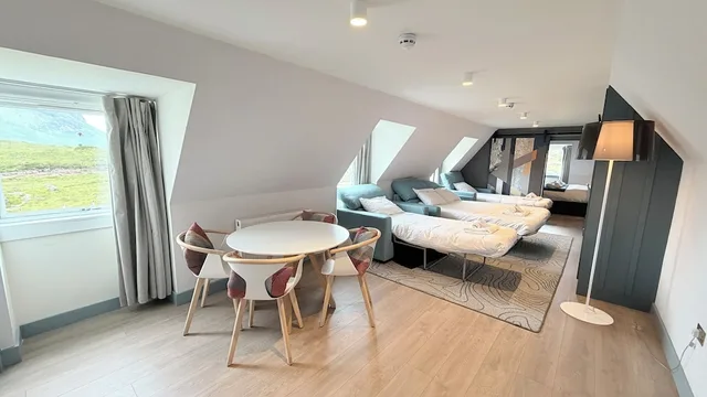 جناح بسرير كينج بإطلالة على الجبل مع أريكة مع أريكة، Sligachan Hotel 5/9