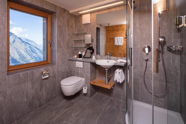 Room, Twin Beds, Partial Mountain View، Riffelhaus 1853 4/4