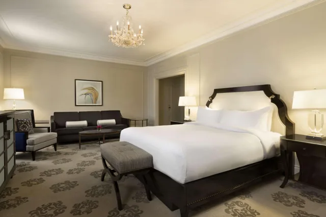 جناح جونيور بسرير كينج بإطلالة على المدينة، Fairmont Hotel Vancouver 2/2
