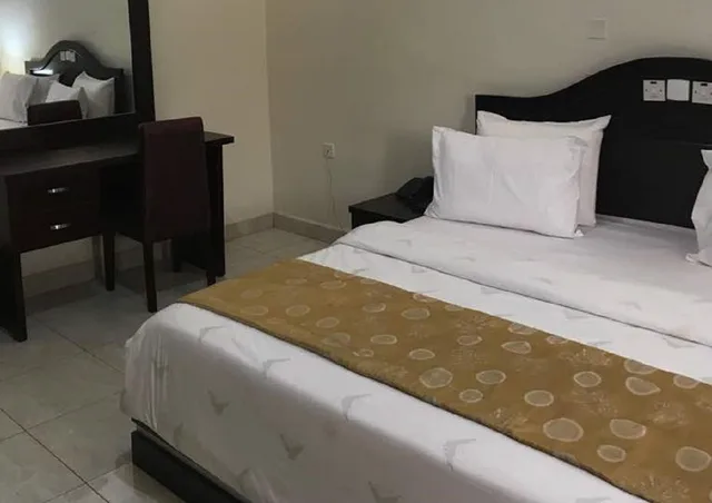 غرفة تنفيذية بسرير كوين، Jim-Eddy Suites 2/2