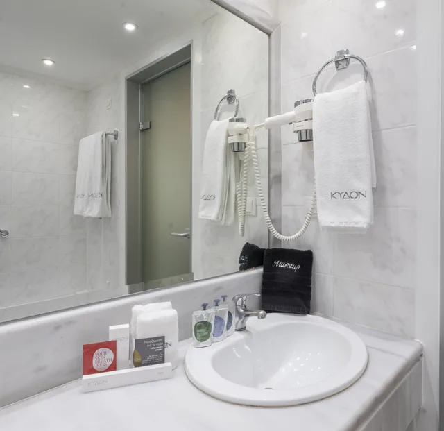 غرفة كومفورت بسرير مزدوج أو سريرين منفصلين، Kydon The Heart City Hotel 2/2