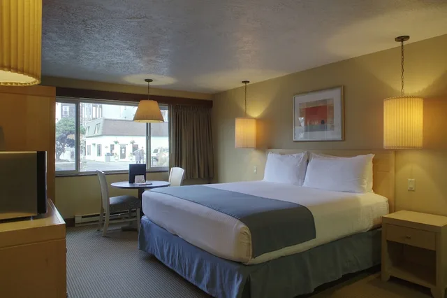 غرفة بسرير كينج في الملحق، Hi Tide Oceanfront Inn 2/4