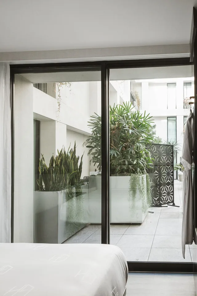 Garden, 2 Queen Beds, Terrace, Lounge Access، The Godfrey Hotel Hollywood 1/1