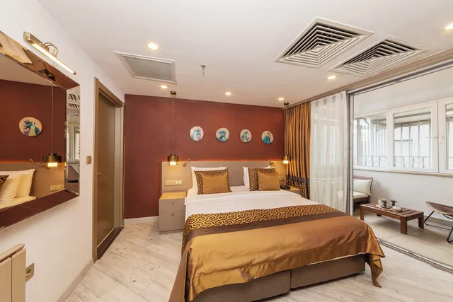 غرفة ديلوكس بسرير كوين بشرفة، Ayramin Deluxe Hotel 3/4