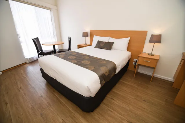 غرفة بسرير كوين، DANDENONG MOTEL 1/2