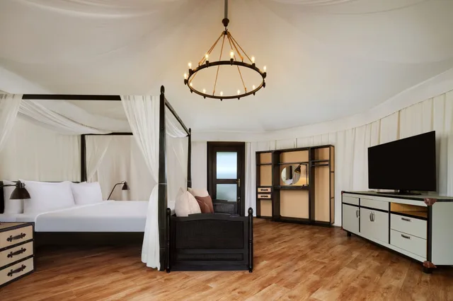 خيمة بسرير كينج بإطلالة على الحديقة مع أريكة بحوض جاكوزي، Natra Bintan, a Tribute Portfolio Resort 1/1