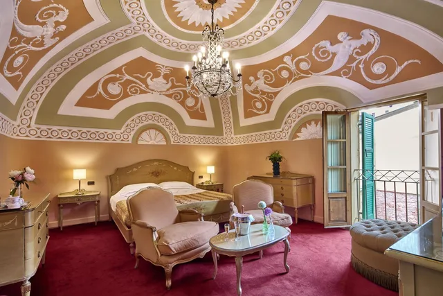 جناح جونيور بسرير كوين، Hotel Accademia Verona 2/3