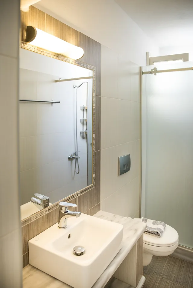 غرفة سوبيريور بسرير كينج بشرفة، Villa Galinia 3/5