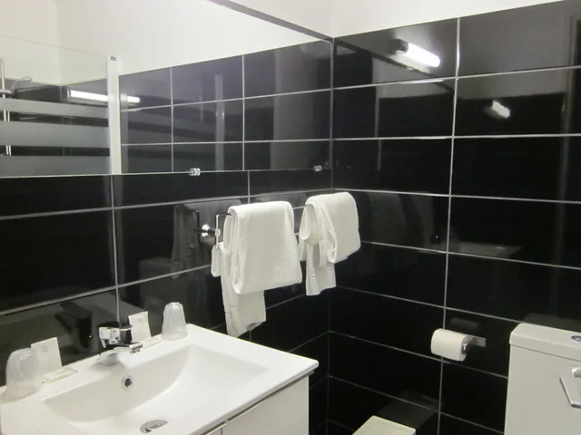 غرفة كلاسيكية بسرير كوين، Hotel La Caravelle 2/2