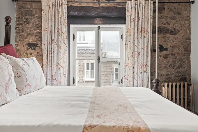 Classic, No Elevator، Hotel Le Clos Saint-Louis 2/10
