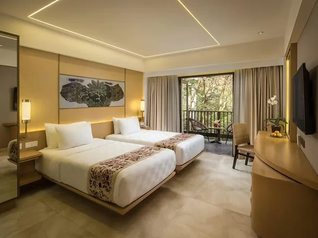 غرفة ديلوكس بسريرين منفصلين بشرفة، Padma Hotel Bandung 1/3