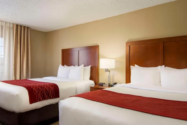 جناح، Comfort Inn Santa Fe South 3/7
