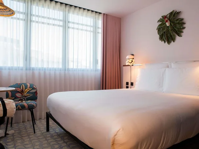 Mama, Medium, King Bed, Avenue View، Mama Shelter Lisboa 1/5