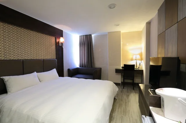 غرفة قياسية بسرير مزدوج، Maple Hotel 1/5