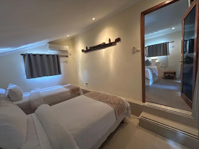 بنغل عائلي بسرير مزدوج وسريرين منفصلين، Scallywags Beach Club 2/2