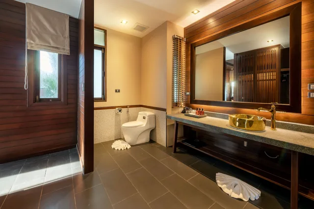 Junior Suite, King Bed, Sea View, Hot Tub, Nirvana Beach Resort and Spa 2/4