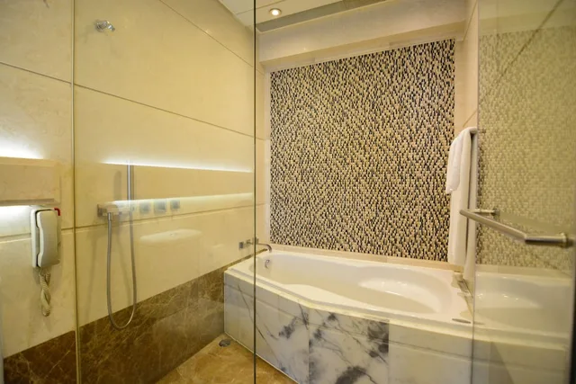 غرفة سوبيريور بإطلالة على المرفأ، Harbour Grand Hong Kong Hotel 3/3