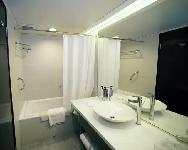 جناح ديلوكس بسرير كينج بغرفة نوم واحدة، Panda Hotel Hong Kong 9/9