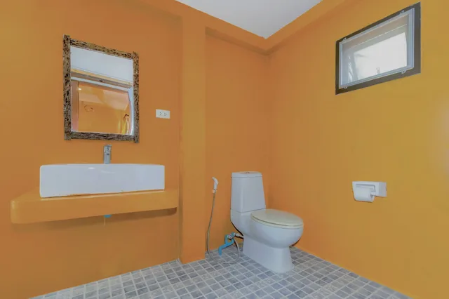 غرفة ديلوكس ثلاثية بسرير مزدوج وسرير فردي، Baanbali Beach Resort 6/8