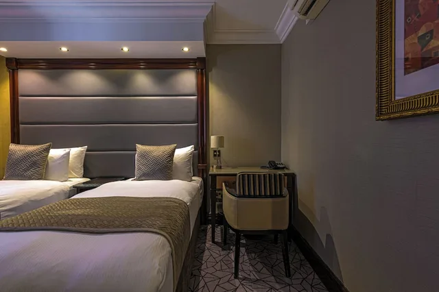 غرفة كلوب بسريرين منفصلين، Hyde Park International Hotel 4/6