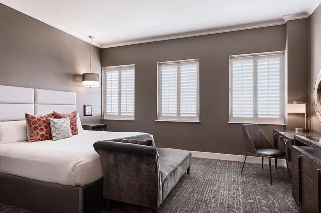 Room, King Bed, Accessible, Ambassador Hotel Oklahoma City Autograph Collection 1/4
