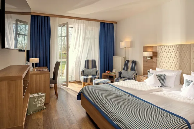 Standard, Double Bed, Balcony, Ground Floor, Hotel Bernstein 2/8