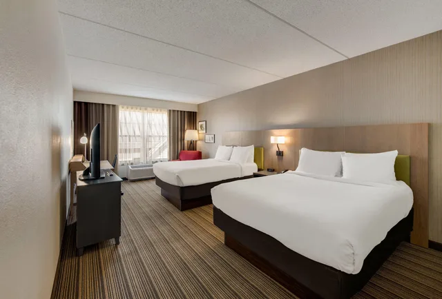جناح بسرير كينج وسريرين كوين، Country Inn & Suites by Radisson, Findlay, OH 2/5
