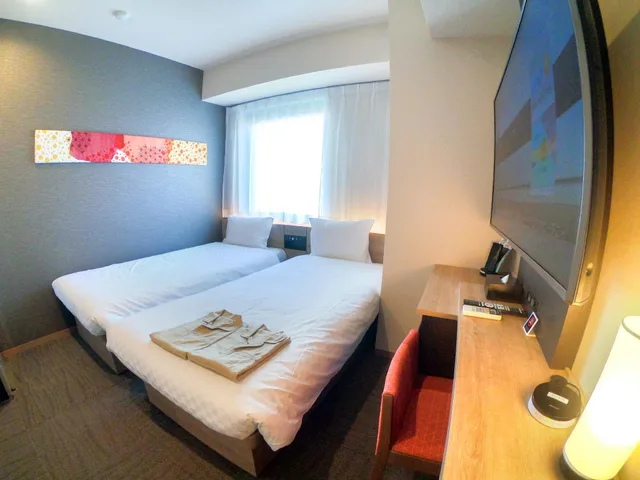 غرفة مفردة بسريرين منفصلين، Henn na Hotel Tokyo Nishikasai 1/3