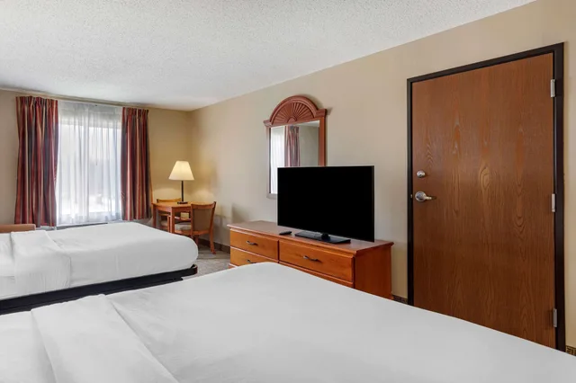غرفة بسريرين كوين لذوي الإعاقة، Quality Inn & Suites Rockport - Owensboro North 3/8