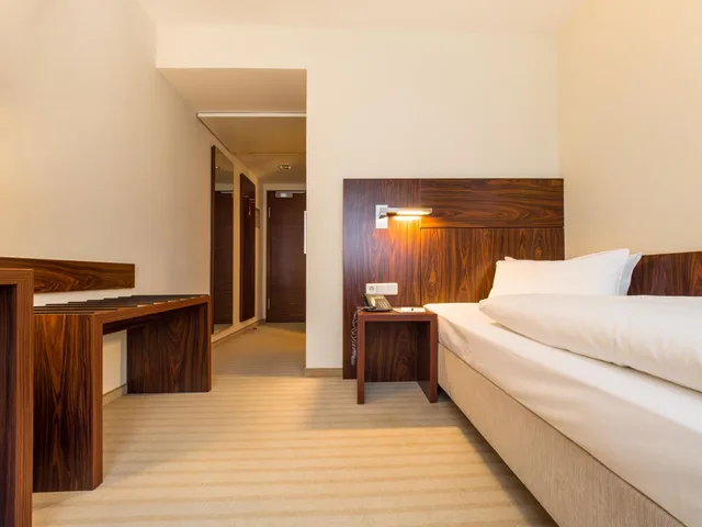 Courtyard, Standard, Single، Hotel an der Oper 1/10