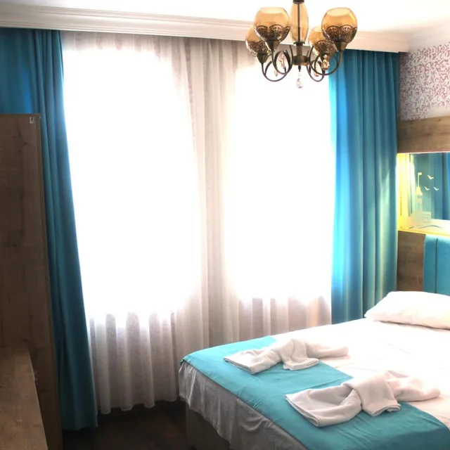 غرفة قياسية بسرير كينج، Megaron Hotel 9/10