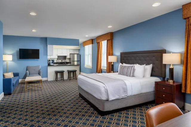 جناح، Francis Marion Hotel 1/1
