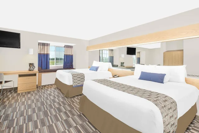 جناح استوديو بسريرين كوين، Microtel Inn Suites Ames 1/2