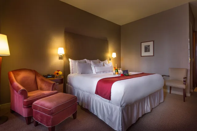 غرفة قياسية بسرير كينج بشرفة، Hotel Giraffe 3/6