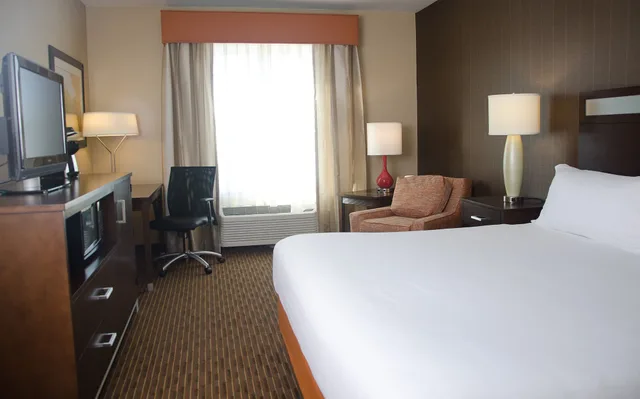 غرفة قياسية بسرير فردي، Holiday Inn Express Hotel Amp Suites Watertown Thousand Island 3/4