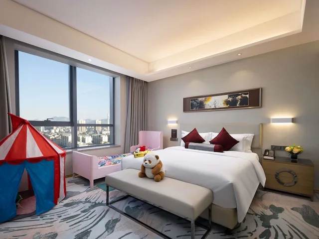 غرفة عائلية بسرير كينج، Grand Mercure Jinan Sunshine 3/8